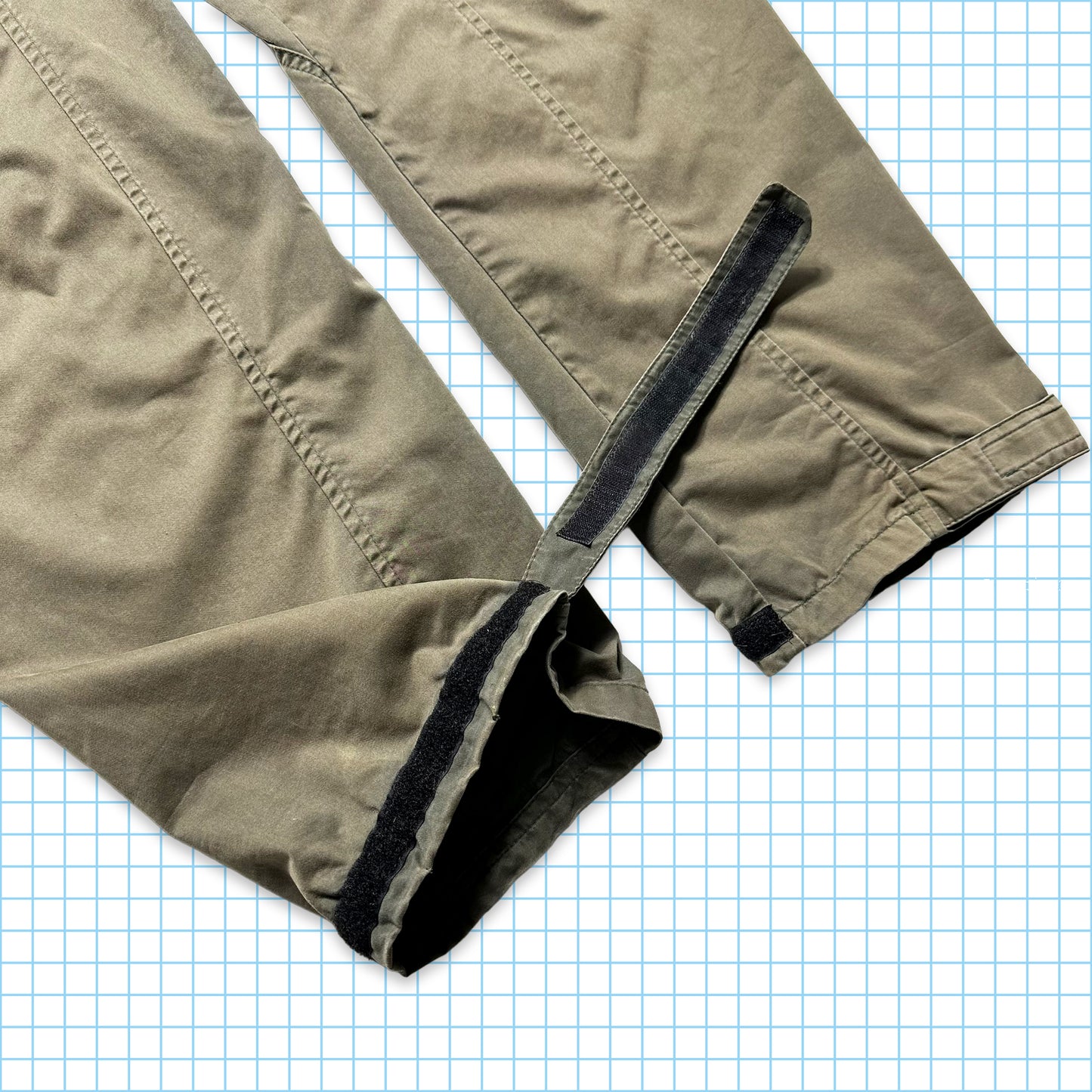Marithé+François Girbaud Pantalon cargo à panneaux incurvés - Taille 34"