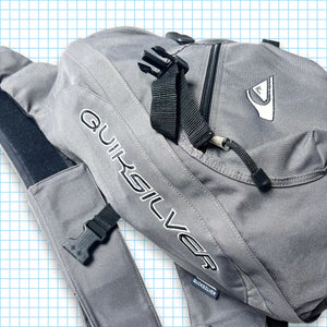 Vintage Quiksilver Grey Cross Body Bag