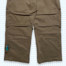 Load image into Gallery viewer, Maharishi Dark Green Snopants - Medium