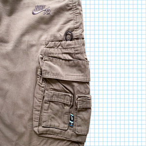 Vintage Nike Cargo Shorts - Small / Medium