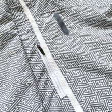 Charger l&#39;image dans la galerie, vintage Nike ACG Aztek Gris/Blanc Veste rembourrée - Grand