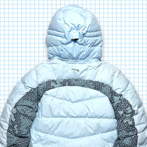 Nike ACG Baby Blue Reptile Hex Paneled Camo Puffer Jacket - Petit / Moyen