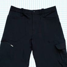 Carica l&#39;immagine nel visualizzatore di Gallery, Nike ACG Black Tactical Cargos - 34&quot; Waist