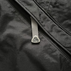 ヴィンテージ ナイキ ACG ストームフィット ブラック パッド入りジャケット - M / L