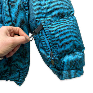 2008 Nike ACG Bright Blue Line Graphic Down Fill Puffer Jacket - Moyen / Grand 