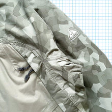 Carica l&#39;immagine nel visualizzatore di Gallery, Vintage Nike ACG Camo Arms Padded Technical Jacket - Extra Large