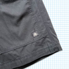 Load image into Gallery viewer, Vintage Nike ACG Carpenter Shorts - Small