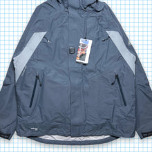 Charger l&#39;image dans la galerie, Veste Nike ACG 2005 Gore-Tex XCR Communication &#39;Speak Freely&#39; - Extra Large / Extra Extra Large