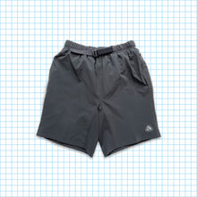 Carica l&#39;immagine nel visualizzatore di Gallery, Vintage Nike ACG Belt Shorts - Small