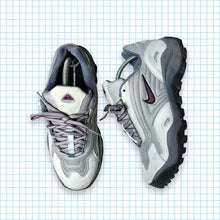 Load image into Gallery viewer, Nike ACG All-Trac 2002 - UK7 / US9.5 / EUR41
