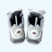 Load image into Gallery viewer, Nike ACG All-Trac 2002 - UK7 / US9.5 / EUR41