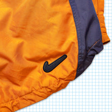Charger l&#39;image dans la galerie, Nike ACG Orange Heavy Duty Storm-Fit Half-Zip Pull imperméable à l&#39;eau - Grand / Extra Large