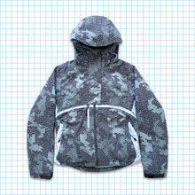 Carica l&#39;immagine nel visualizzatore di Gallery, Vintage Nike ACG Reptile Hex Camo All Over Print Padded Jacket - Medium