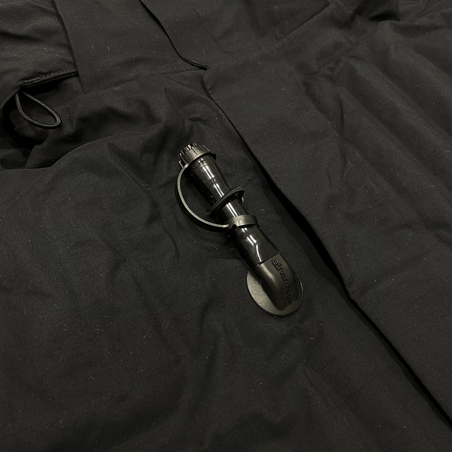 Deadstock Nike ACG Gore-tex Inflatable Jacket - Large / Extra Large