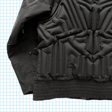 Carica l&#39;immagine nel visualizzatore di Gallery, Nike ACG Stealth Black Gore-tex Inflatable Jacket - Small