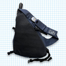 Load image into Gallery viewer, Vintage Quiksilver Midnight Navy Cross Body Bag