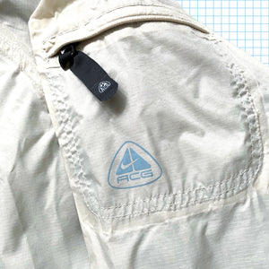 Vintage Nike ACG Off White/Dove Blue Rip Stop Padded Jacket - Medium