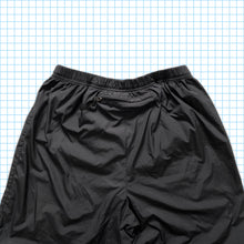 Charger l&#39;image dans la galerie, vintage Nike ACG Shell Pant - 34 » - 38 » Taille