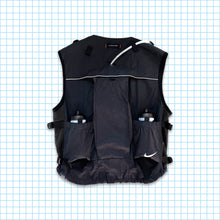 Load image into Gallery viewer, Early 2000’s Nike ACG Hydration Vest - Medium