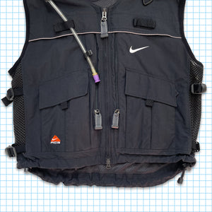 Early 2000’s Nike ACG Hydration Vest - Medium