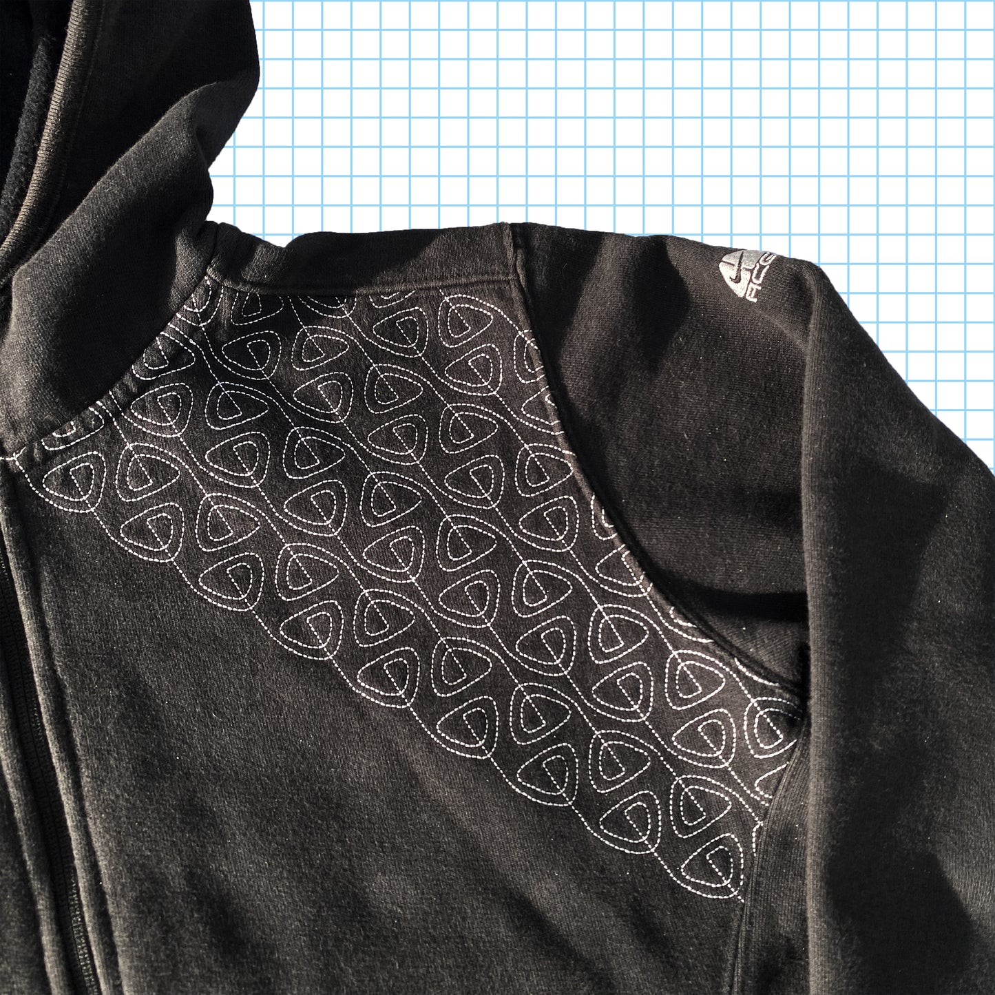 Vintage Nike ACG Spiral Zipped Hoodie - Small