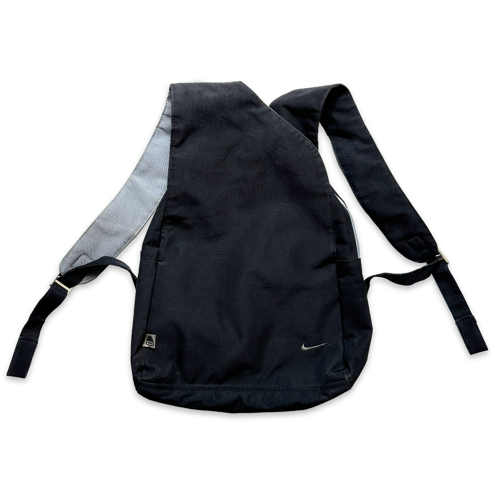 Early 2000's Nike Cross Over Strap Back Pack – Holsales