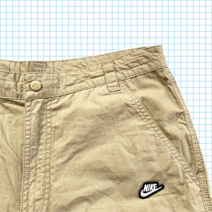 Vintage Nike Beige Cargo Shorts - Medium