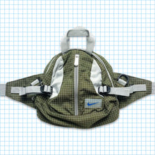 Load image into Gallery viewer, Vintage Nike 2in1 Khaki Grid Pill Bag