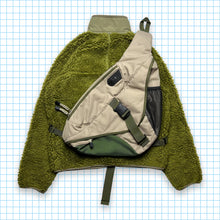 Carica l&#39;immagine nel visualizzatore di Gallery, Vintage Nike Technical Khaki/Beige Tri-Harness Bag