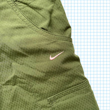 Carica l&#39;immagine nel visualizzatore di Gallery, Vintage Nike Light Diamond Khaki Cargos - 32&quot; / 34&quot; Waist