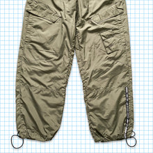 Carica l&#39;immagine nel visualizzatore di Gallery, Vintage Nike Khaki/Grey Multi Pocket Nylon Shimmer Cargos - Medium