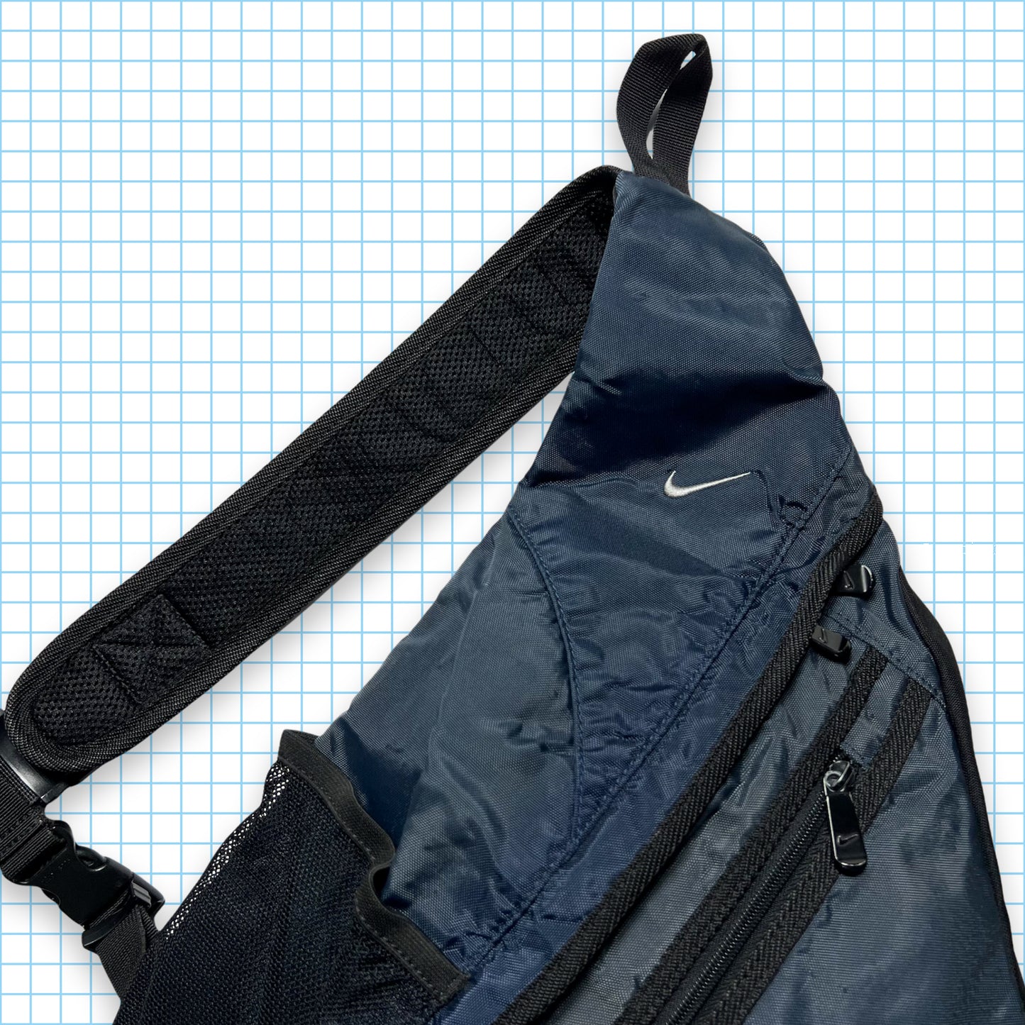 Vintage Nike Navy Shimmer Tri-Harness Bag