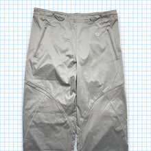 Load image into Gallery viewer, Nike Technical Taped Seam MP3 Pant - 32-36&quot; Waist