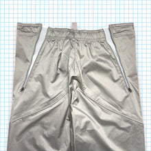 Charger l&#39;image dans la galerie, Pantalon MP3 Nike à coutures techniques avec bandes - Taille 32-36&quot;
