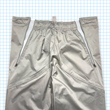 Carica l&#39;immagine nel visualizzatore di Gallery, Nike Technical Taped Seam MP3 Pant - 32-36&quot; Waist