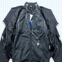 Carica l&#39;immagine nel visualizzatore di Gallery, Nike Technical MP3 2in1 Windrunner Jacket SS03&#39; - Small