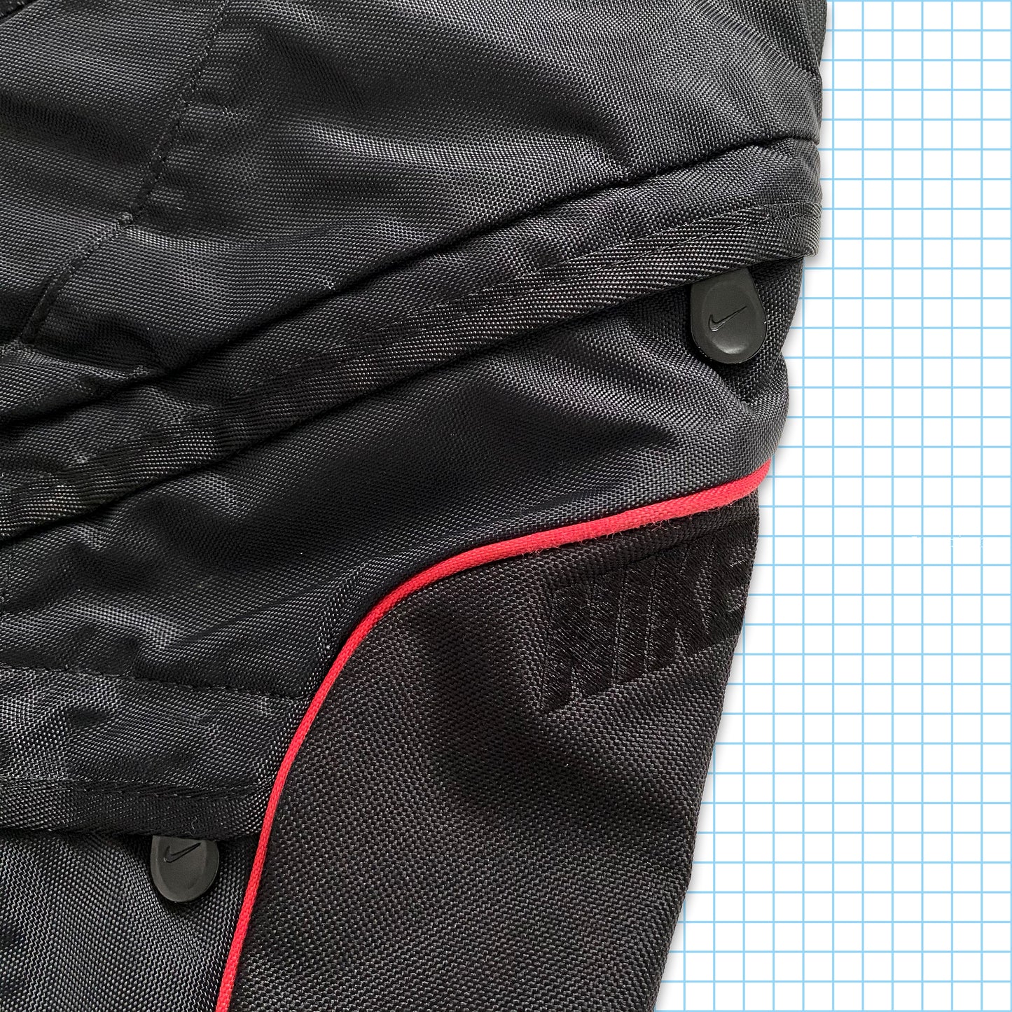 vintage Nike Technique Noir/Rouge Swoosh Tri-Harness Cross Body Bag