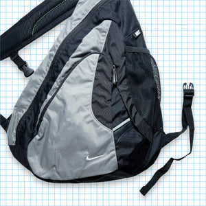 Vintage Nike Grey/Black Tri-Harness Bag