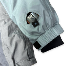 Carica l&#39;immagine nel visualizzatore di Gallery, 2005 Nike ACG Taped Seam Watch Viewer Jacket - Medium / Large