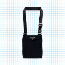 Charger l&#39;image dans la galerie, Mini sac latéral noir Prada Milano vintage
