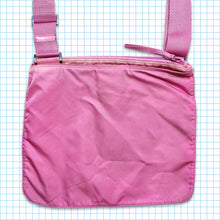 Carica l&#39;immagine nel visualizzatore di Gallery, Vintage Prada Milano Pink Tonal Side Bag