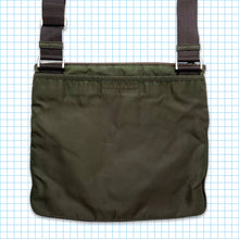 Carica l&#39;immagine nel visualizzatore di Gallery, Vintage Prada Sport Dark Green Side Bag