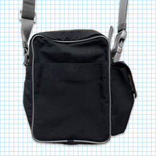 Carica l&#39;immagine nel visualizzatore di Gallery, Vintage Prada Sport Black Multi Pocket Mini Side Bag