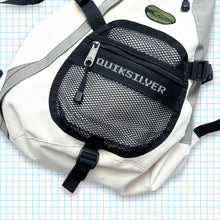 Carica l&#39;immagine nel visualizzatore di Gallery, Vintage Quiksilver Tri-Harness Cross Body Bag