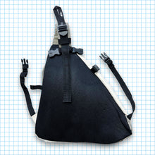 Load image into Gallery viewer, Vintage Quiksilver Tri-Harness Cross Body Bag
