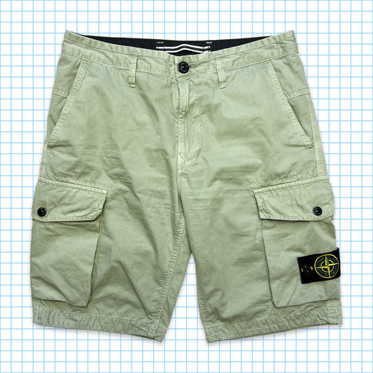 Short pistache Stone Island - Taille 30"