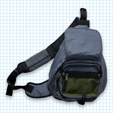 Carica l&#39;immagine nel visualizzatore di Gallery, Vintage Quiksilver Volt Green/Grey Cross Body Bag