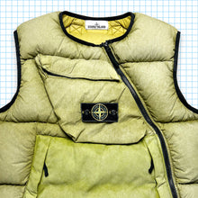 Load image into Gallery viewer, Stone Island Green Frost Down Tactical Vest AW17&#39; - Large / Extra Large