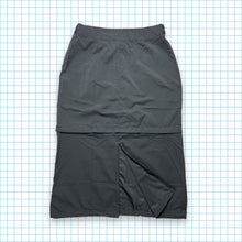 Carica l&#39;immagine nel visualizzatore di Gallery, Nike ACG 2in1 Zip Off Skirt SS02&#39; - Multiple Sizes