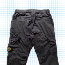 Load image into Gallery viewer, Stone Island Stealth Black Combat Trousers